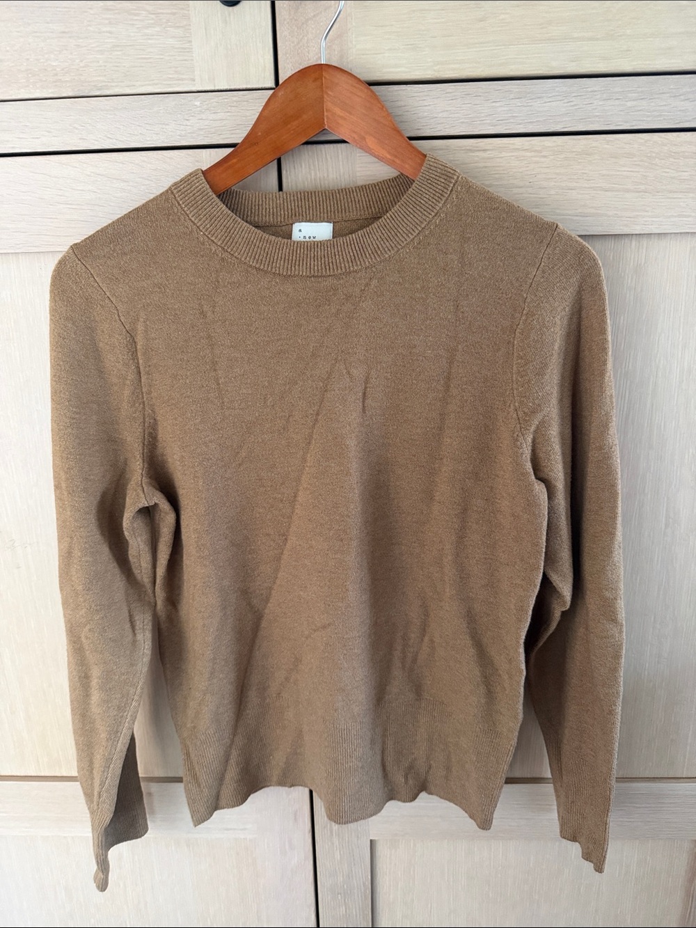 a new day Crewneck Sweater in Camel Brown